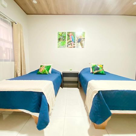Pura Vida Apartment. 5 Min From Airport アラフエラ エクステリア 写真
