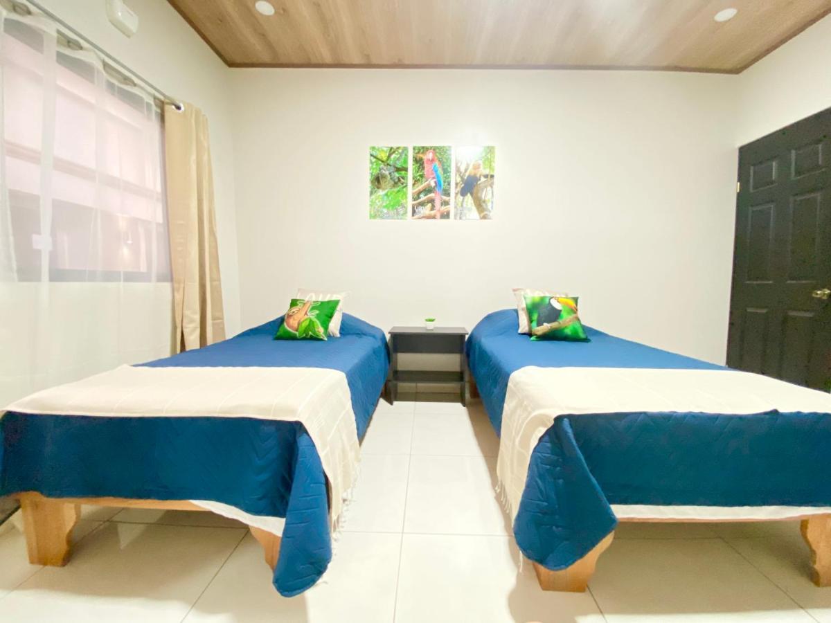 Pura Vida Apartment. 5 Min From Airport アラフエラ エクステリア 写真