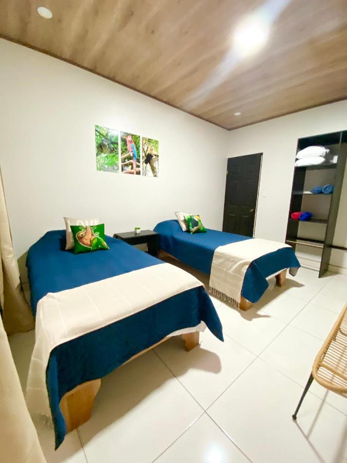 Pura Vida Apartment. 5 Min From Airport アラフエラ エクステリア 写真
