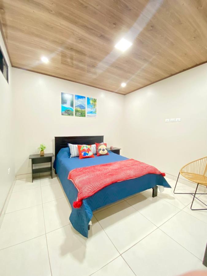 Pura Vida Apartment. 5 Min From Airport アラフエラ エクステリア 写真