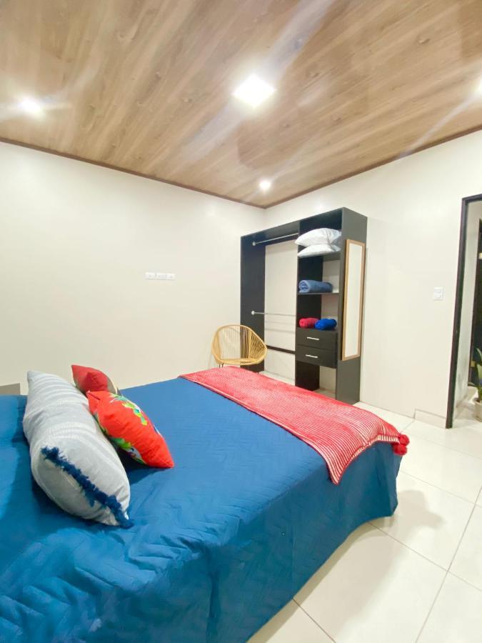 Pura Vida Apartment. 5 Min From Airport アラフエラ エクステリア 写真