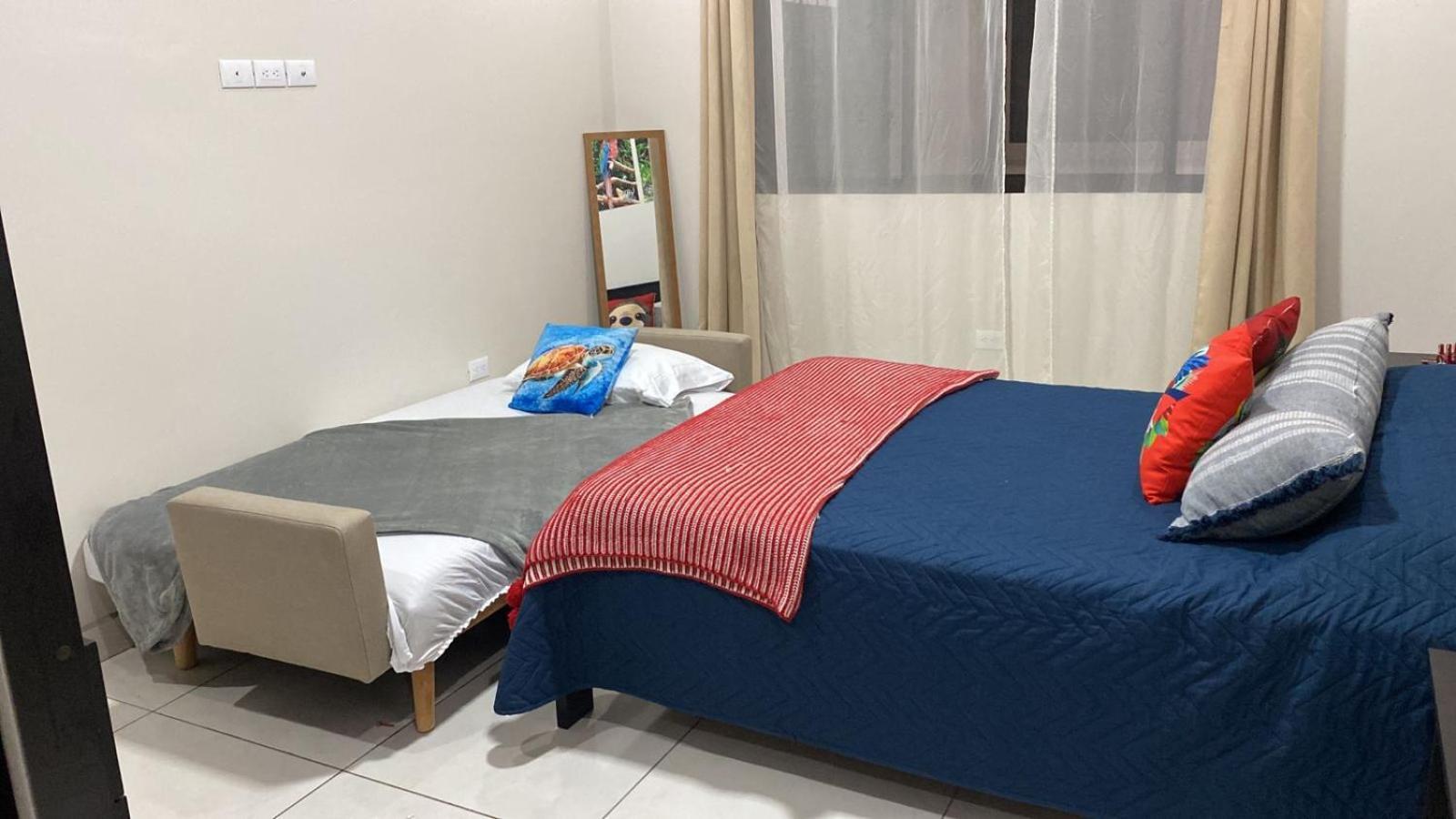 Pura Vida Apartment. 5 Min From Airport アラフエラ エクステリア 写真